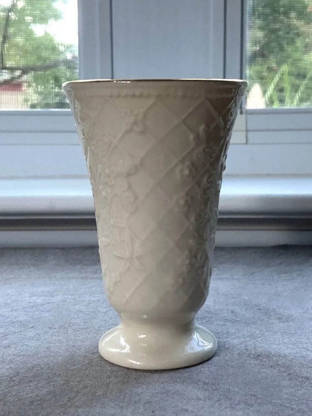 RARE!! Lenox Wedding Promises Vase, Millennium Edition, 4.25